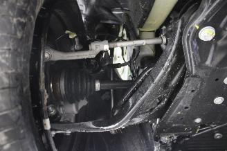 Peugeot 208  picture 18