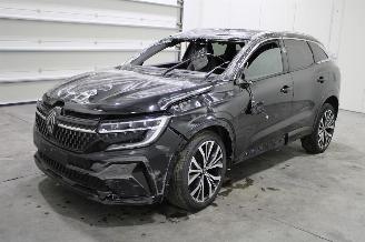 Vaurioauto  passenger cars Renault Austral  2023/5
