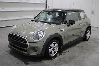 Vaurioauto  passenger cars Mini Cooper  2019/12