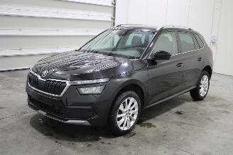 krockskadad bil auto Skoda Kamiq  2023/9