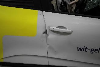 Renault Clio  picture 11