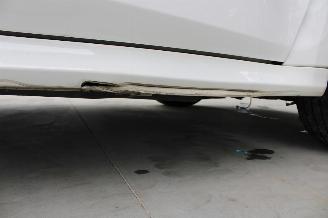 Toyota Yaris  picture 8
