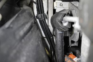 Peugeot e-2008  picture 18