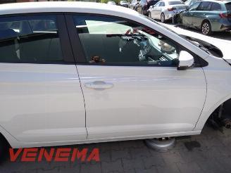 Volkswagen Polo Polo VI (AW1), Hatchback 5-drs, 2017 1.0 MPi 12V picture 16