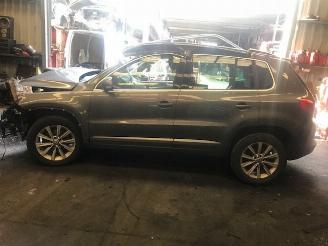 Uttjänta bilar auto Volkswagen Tiguan DIESEL- 2000CC - 6VIT - 81KW 2012/1