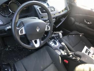 skadebil bedrijf Renault Mégane 1500CC - DIESEL - 2013/1