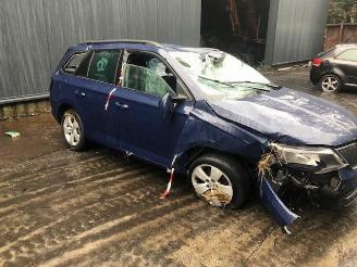 Coche accidentado Skoda Fabia 1200CC - BENZINE - 66KW 2016/1