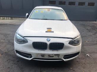 disassembly passenger cars BMW 1-serie f21 - 116i - 2014 - benzine 2014/1