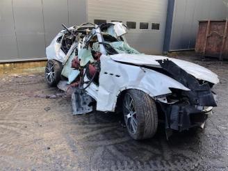 Vaurioauto  passenger cars Maserati Levante  2019/2