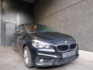 Vrakbiler auto BMW 2-serie 2 serie Gran Tourer (F46), MPV, 2014 218d 2.0 TwinPower Turbo 16V 2015/10