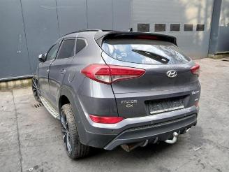 Vrakbiler auto Hyundai Tucson Tucson (TL), SUV, 2015 1.6 T-GDi 16V 4WD 2017/5