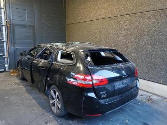 Peugeot 308 308 SW (L4/L9/LC/LJ/LR), Combi 5-drs, 2014 / 2021 1.2 12V e-THP PureTech 110 picture 5