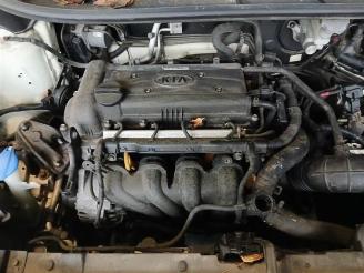 Kia Rio Rio III (UB), Hatchback, 2011 / 2017 1.4 CVVT 16V picture 12