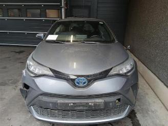 Toyota C-HR C-HR (X1,X5), SUV, 2016 1.8 16V Hybrid picture 2