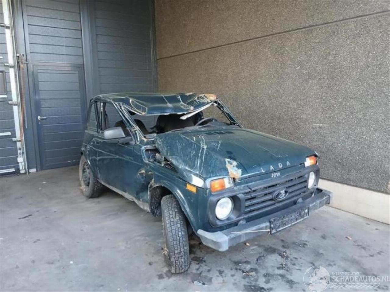 Lada Niva Niva (2121/2131), Terreinwagen, 1976 1.7i