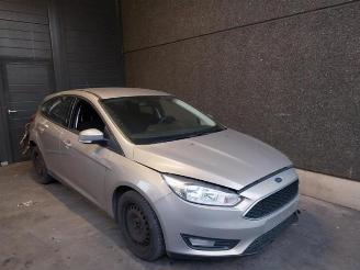Vrakbiler auto Ford Focus Focus 3, Hatchback, 2010 / 2020 1.0 Ti-VCT EcoBoost 12V 100 2017/1