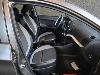 Kia Picanto Picanto (TA), Hatchback, 2011 / 2017 1.0 12V picture 17