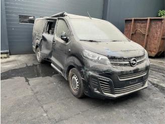 Coche siniestrado Opel Vivaro Vivaro Combi, Bus, 2019 2.0 Diesel 145 2021/8