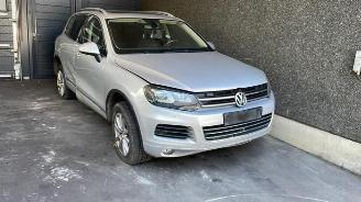 Vrakbiler auto Volkswagen Touareg Touareg (7PA/PH), SUV, 2010 / 2018 3.0 TDI V6 24V BlueMotion Technology DPF 2014/4