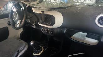 Renault Twingo Twingo III (AH), Hatchback 5-drs, 2014 / 2024 1.0 SCe 70 12V picture 17