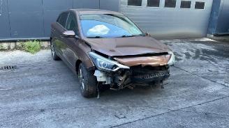 Salvage car Hyundai I-20 i20 (GBB), Hatchback, 2014 / 2020 1.2i 16V 2016/1