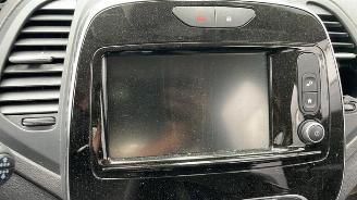 Renault Captur  picture 14