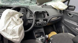 Renault Captur  picture 12