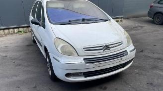 Vrakbiler auto Citroën Xsara-picasso Xsara Picasso (CH), MPV, 1999 / 2012 1.6i 16V 2007