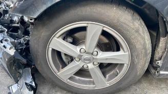 Volvo V-40 V40 (MV), Hatchback 5-drs, 2012 / 2019 2.0 D2 16V picture 20