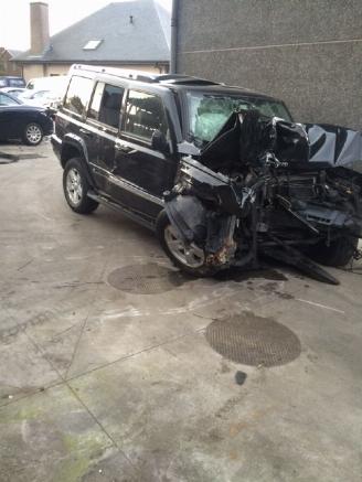 Salvage car Jeep Commander 3000 diesel 2010/1