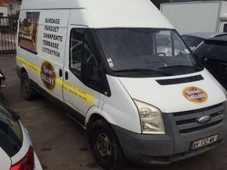 krockskadad bil auto Ford Transit  2006/11