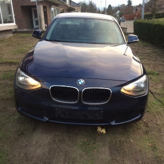 Vrakbiler auto BMW 1-serie  2012/8