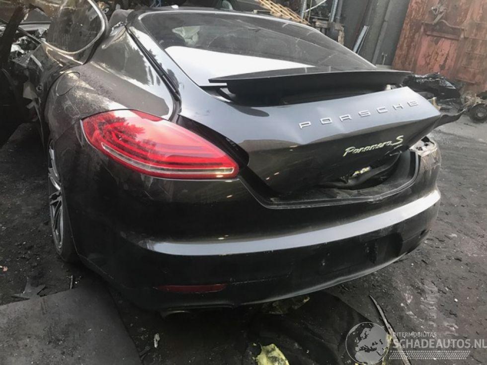 Porsche Panamera 3000CC - BENZINE HYBRIDE