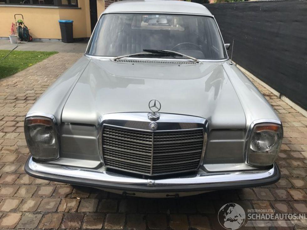 Mercedes /8 2200CC - DIESEL