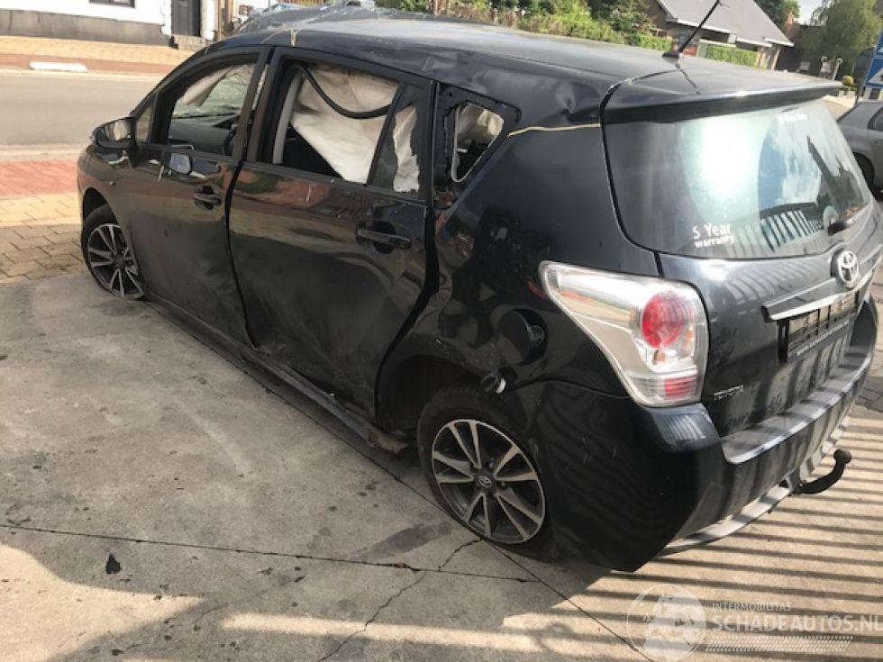 Toyota Verso BENZINE / 1600CC / 6VIT