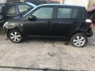 Suzuki Swift benzine-1300cc-5vit picture 2