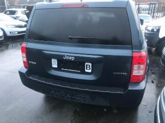 Coche siniestrado Jeep Patriot DIESEL- 2000CC - 6VIT 2011/1