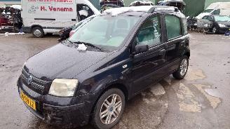 Salvage car Fiat Panda 188 2005 1.2i 188A4 Zwart 632 onderdelen 2005/6