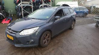 Dezmembrări autoturisme Ford Focus 3 2013 1.0 Ecoboost M1DA Grijs Midnicht Sky onderdelen 2013/5