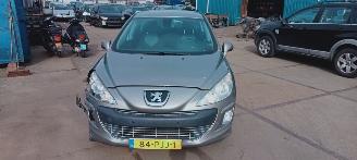 Damaged car Peugeot 308  2011/1
