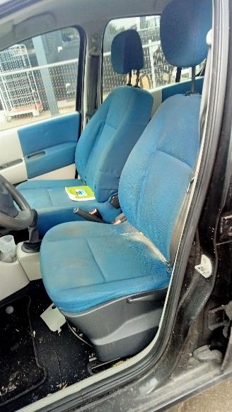 Renault Modus  picture 6