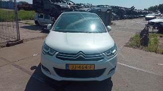 damaged passenger cars Citroën C4  2016/3