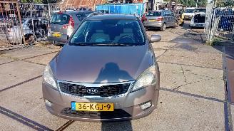 Damaged car Kia Cee d  2009/11
