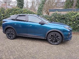 skadebil auto Peugeot 3008 NEW 3008 Hybride 2025 NL kenteken rijdend 16000km 2025/6
