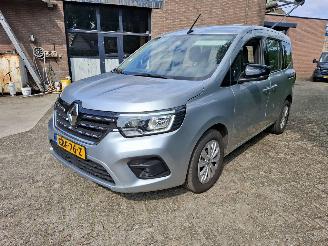 Vaurioauto  passenger cars Renault Kangoo New Kangoo 15  dci 39000km gerepareerd incl e3000bp 2022/1