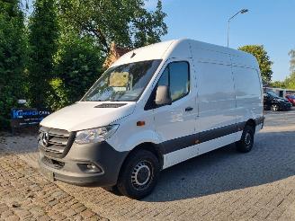 krockskadad bil auto Mercedes Sprinter 317 CDI Navi Mbux Stoelverw 2023/5