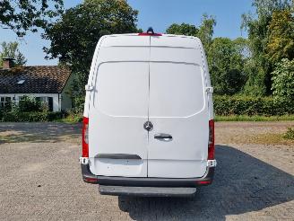 Mercedes Sprinter 317 CDI Maxi Navi Mbux Stoelverw picture 4