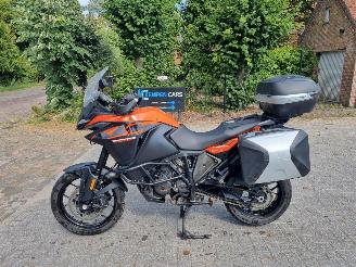 Unfall Kfz Motorrad KTM  1090 Adventure L Garmin Koffers Handvatverw. 2018/6