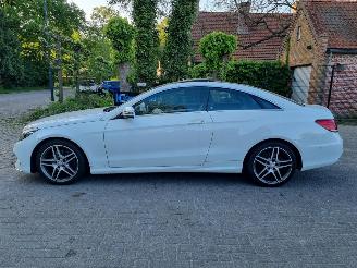 Mercedes E-klasse E 200 Aut. Coupé Pano Navi Led picture 2