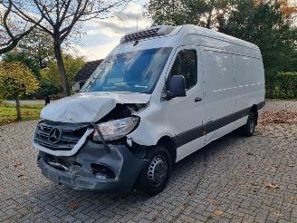 Mercedes Sprinter 519 CDI Aut -32gr Thermoking MAXI Mbux Navi picture 7